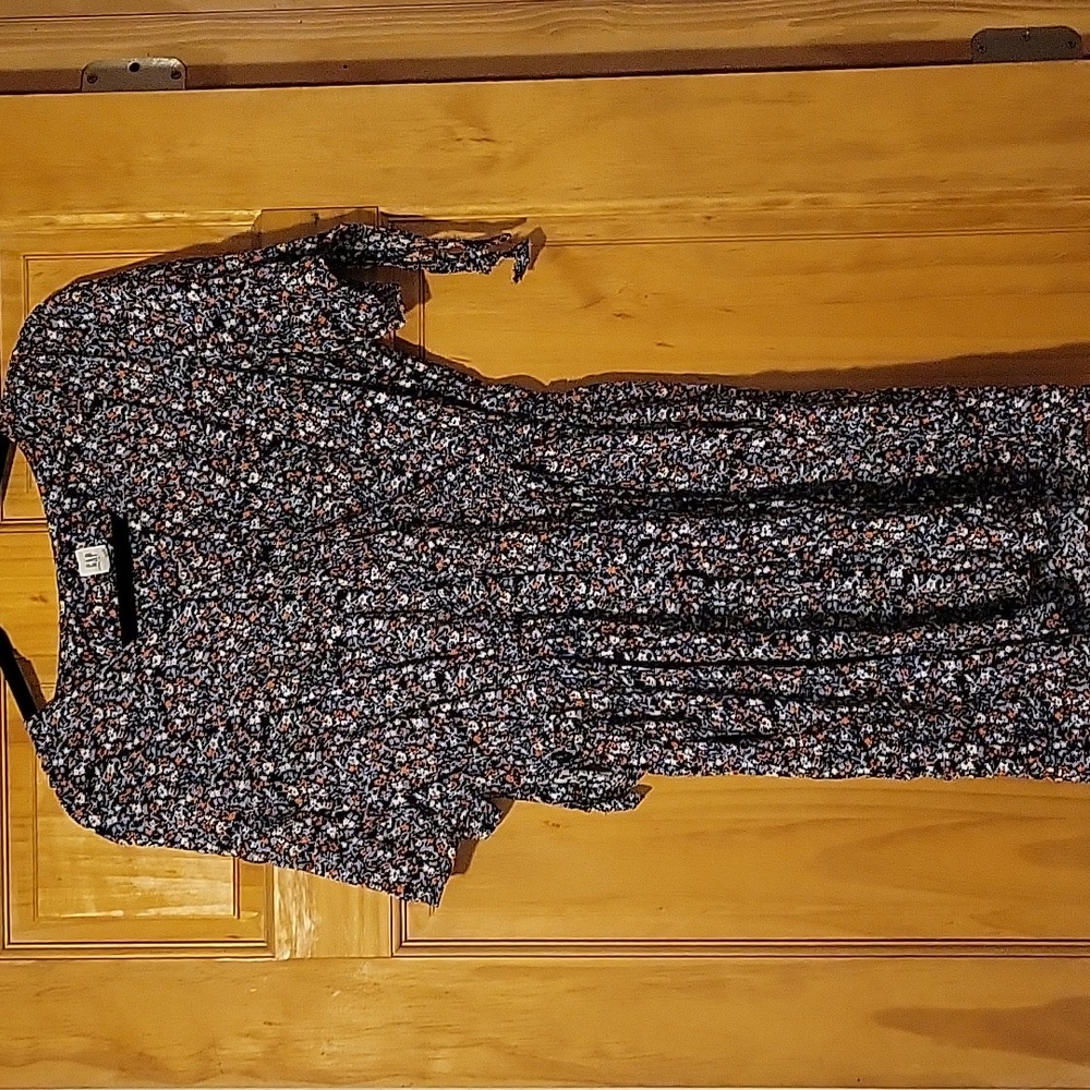 Gap floral dark blue midi crossover dress